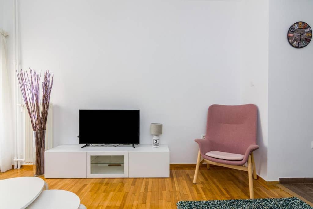 Апартаменти Brand New Decorated Flat For 4 Ppl In Pagrati Афіни Екстер'єр фото